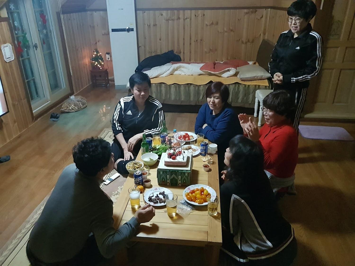 Cover Image for 들꽃펜션 (Ganghwado Wild Flower Pension)