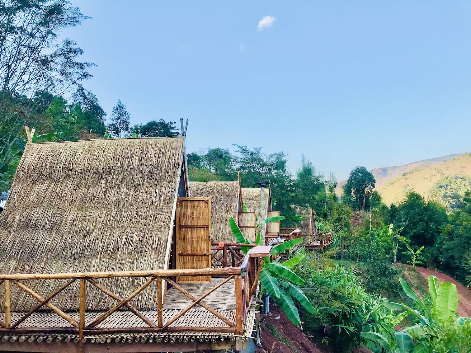 Cover Image for บ้านเวร ทรี วิว