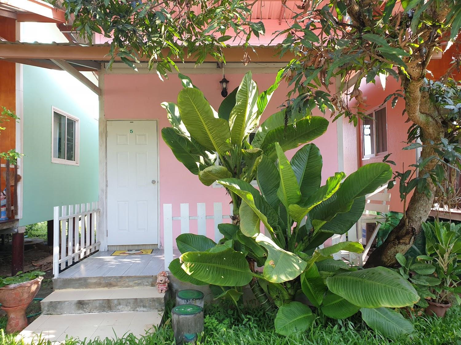 Cover Image for บ้านริมธาร รีสอร์ท
