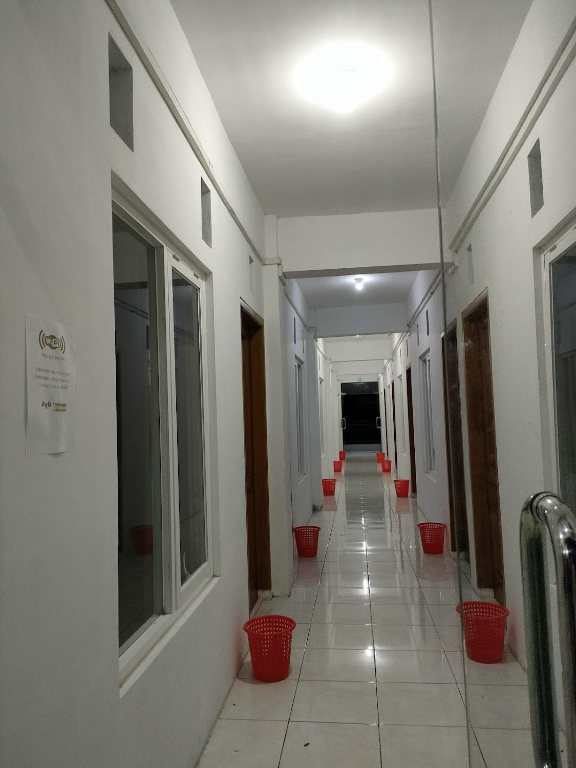 Cover Image for RedDoorz Plus near Taman Rekreasi Selecta 2