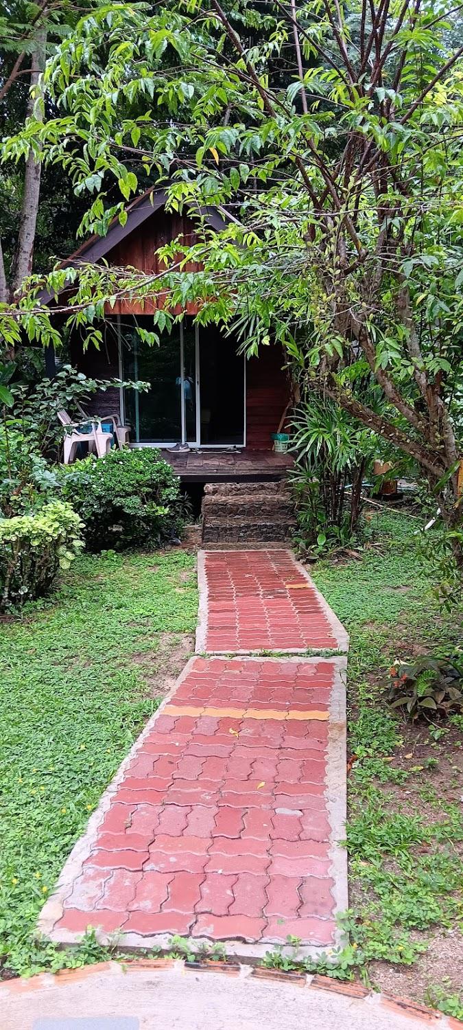 Cover Image for Mayow Bungalow Kohmook