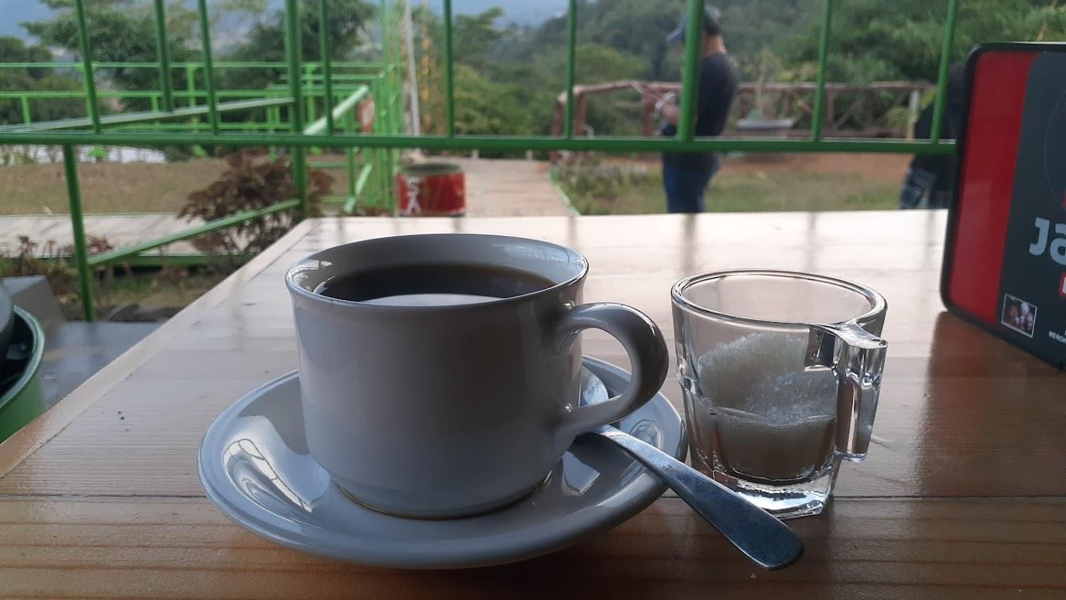 Cover Image for Ciawitali Glamping-Kopi-Selfie