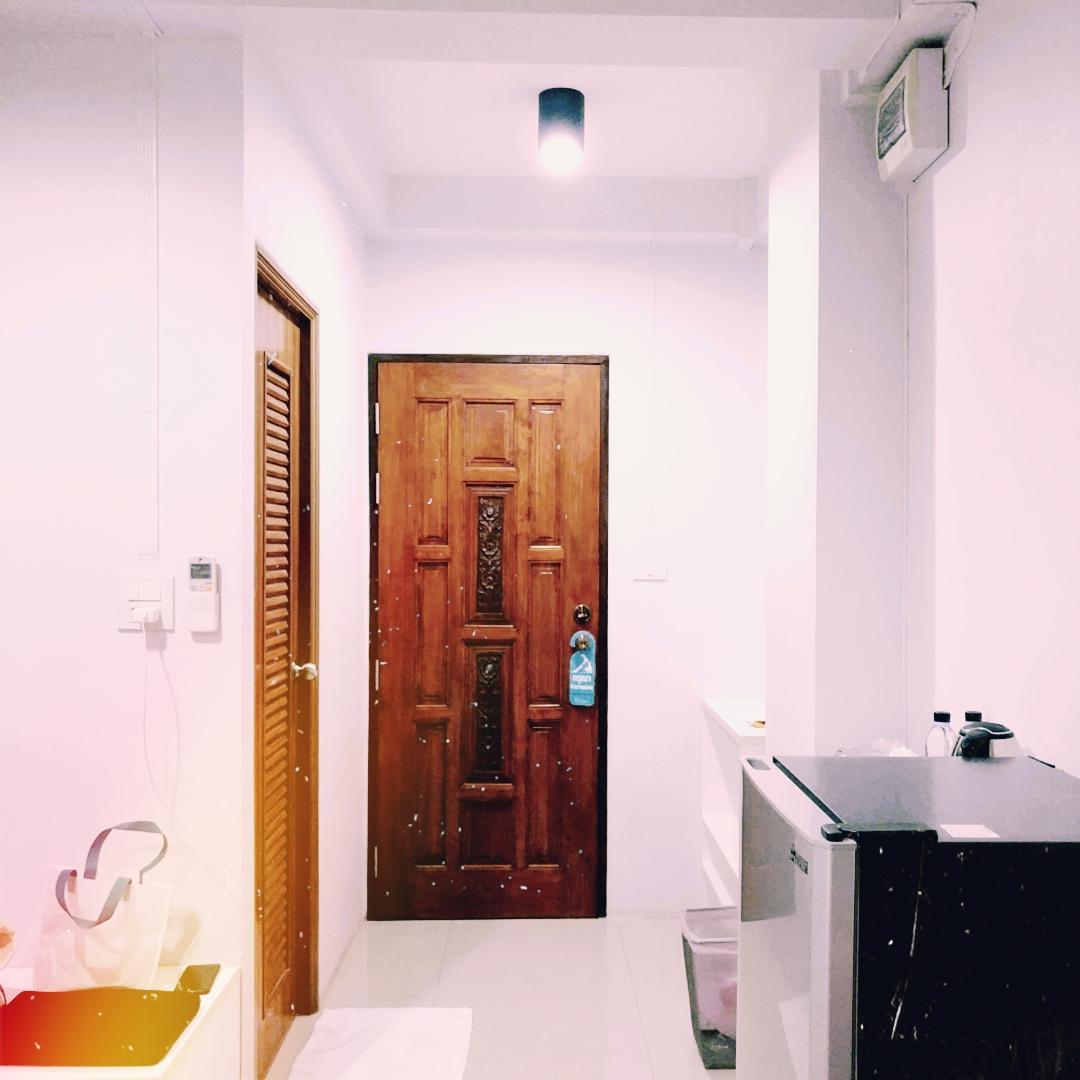 Cover Image for HAPPY HOME