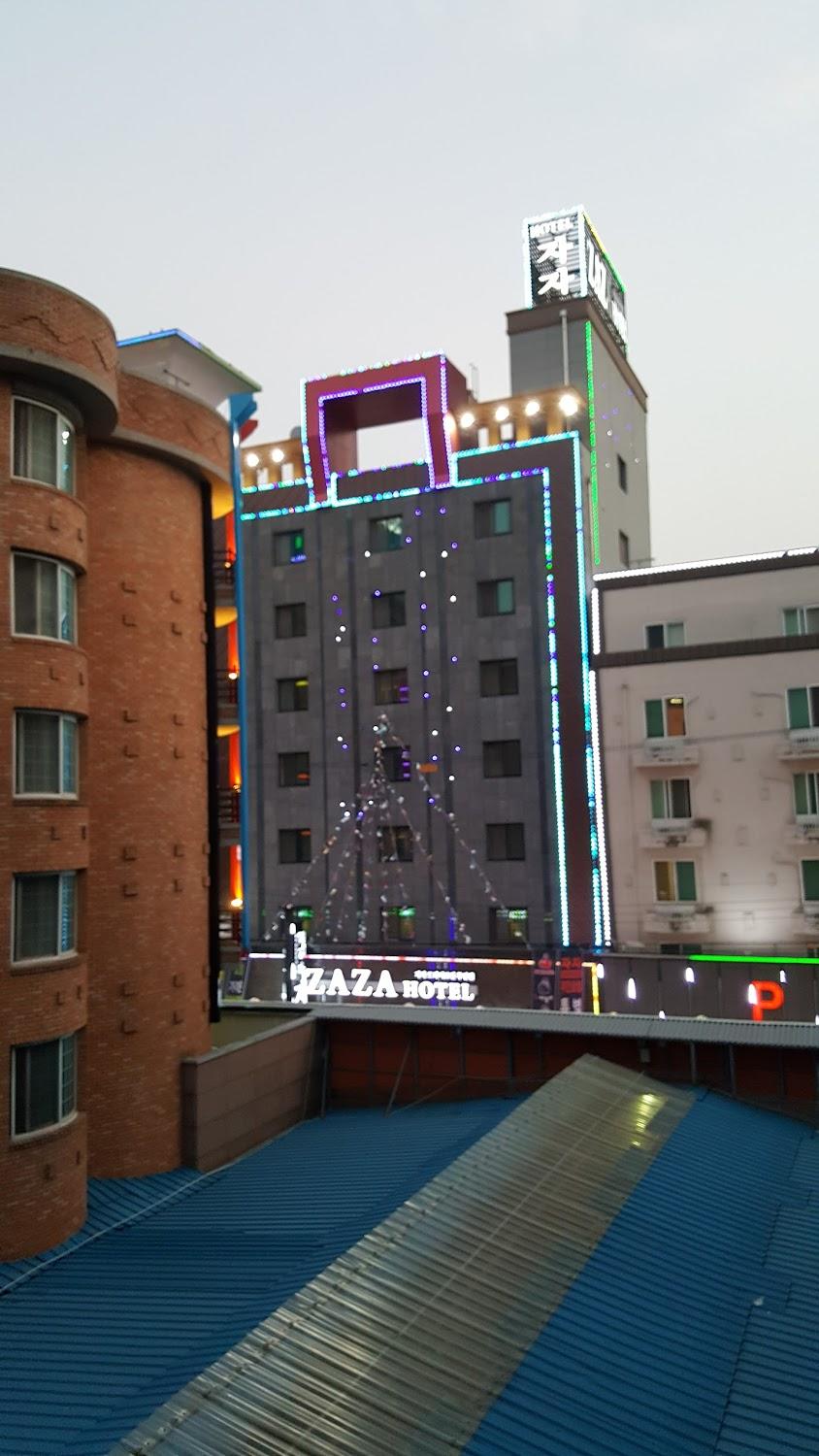 Cover Image for 나비야모텔