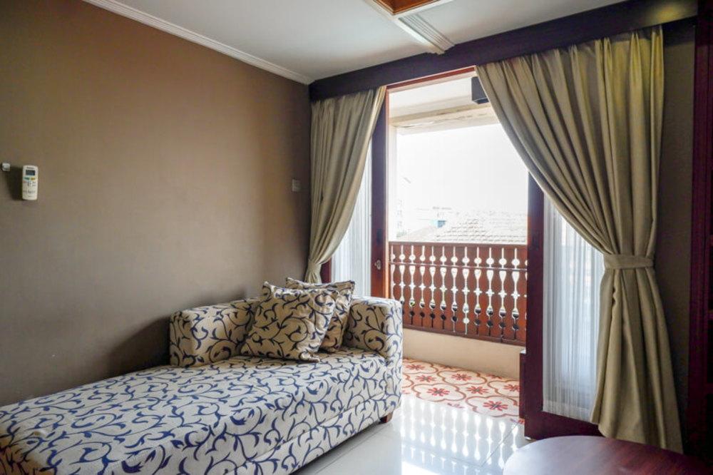 Cover Image for Makati Kandjani Hotel