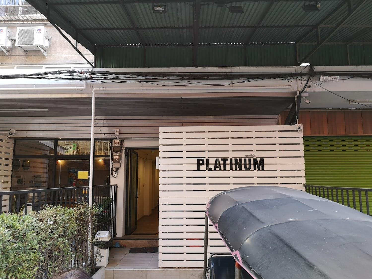 Cover Image for Platinum Deluxe Shopping Apartments