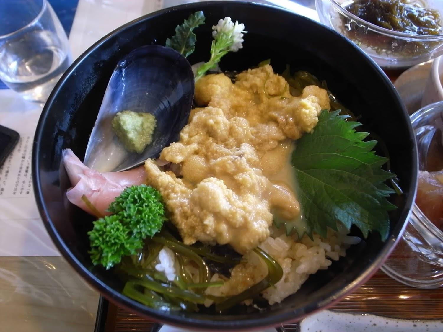 Cover Image for 白花しゃくなげ荘