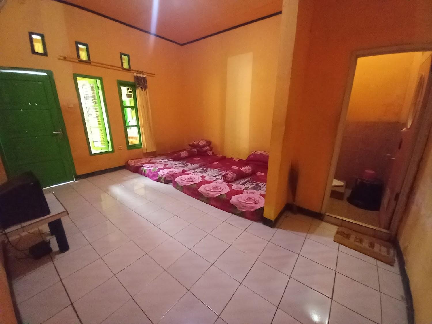 Cover Image for Penginapan Villa Putri Asih Pantai Sawarna
