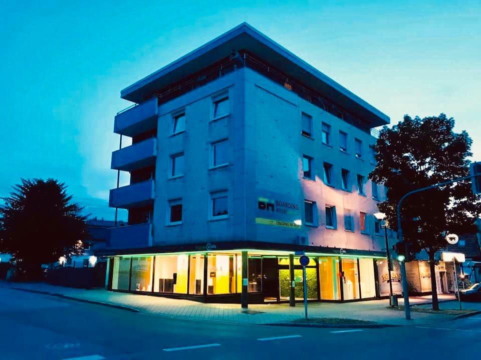 Cover Image for Boarding House Hemer