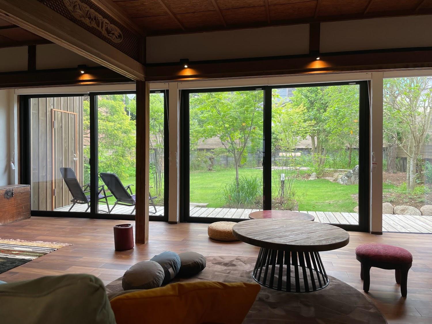 Cover Image for 一棟貸切りの宿 岩室久元