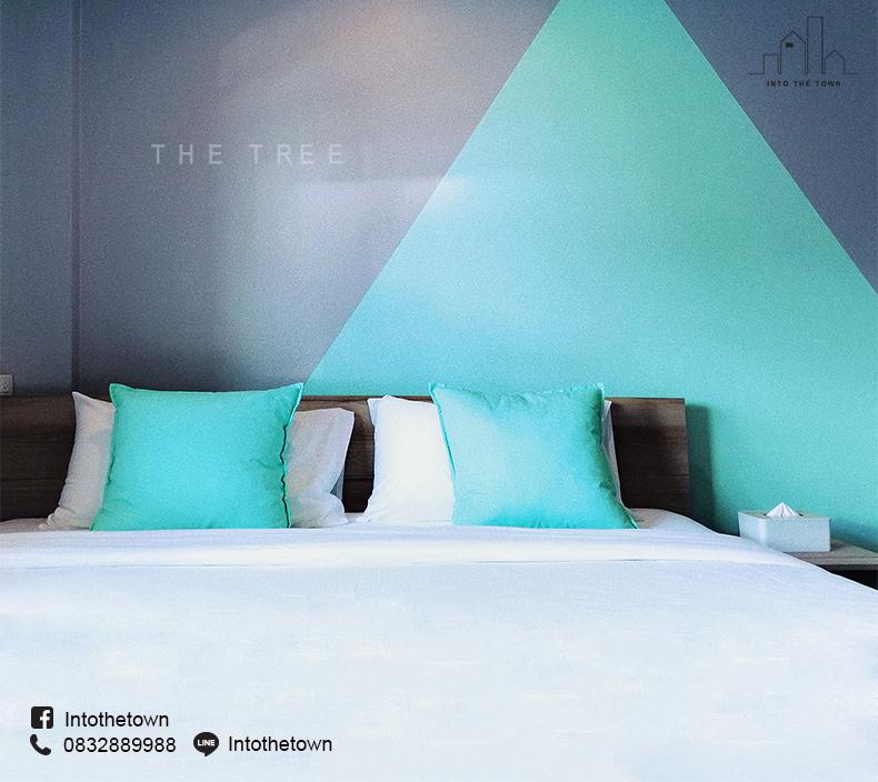 Cover Image for Into The Town Hotel