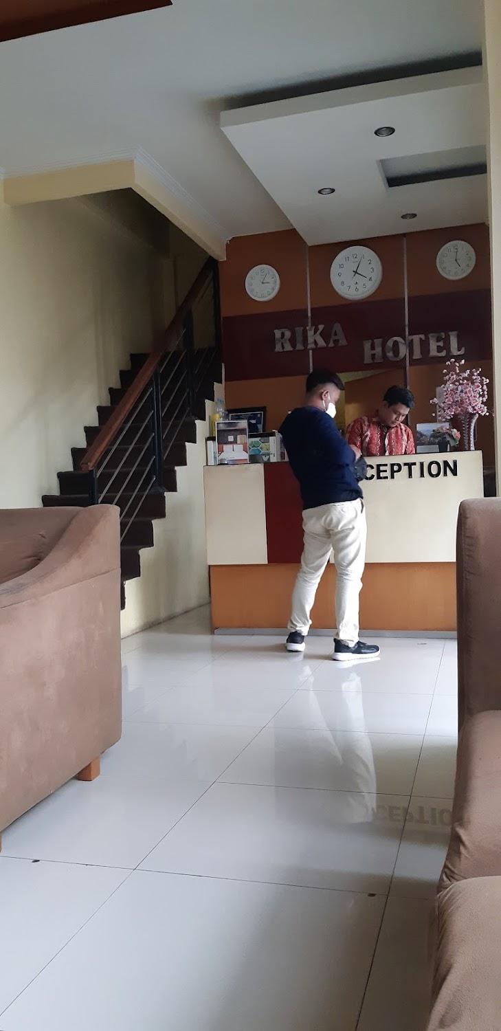 Cover Image for OYO Flagship 91245 Rika Hotel Makassar
