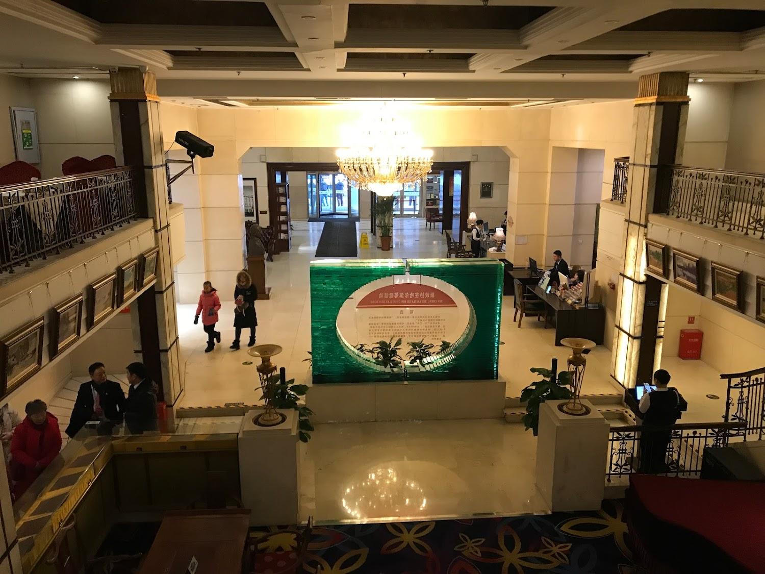 Cover Image for Modern Hotel
