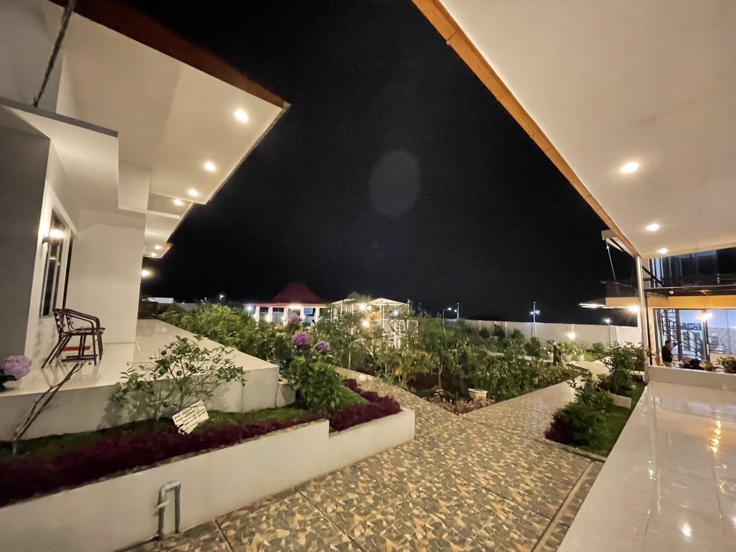 Cover Image for Rumah Kebun Lulu Villa