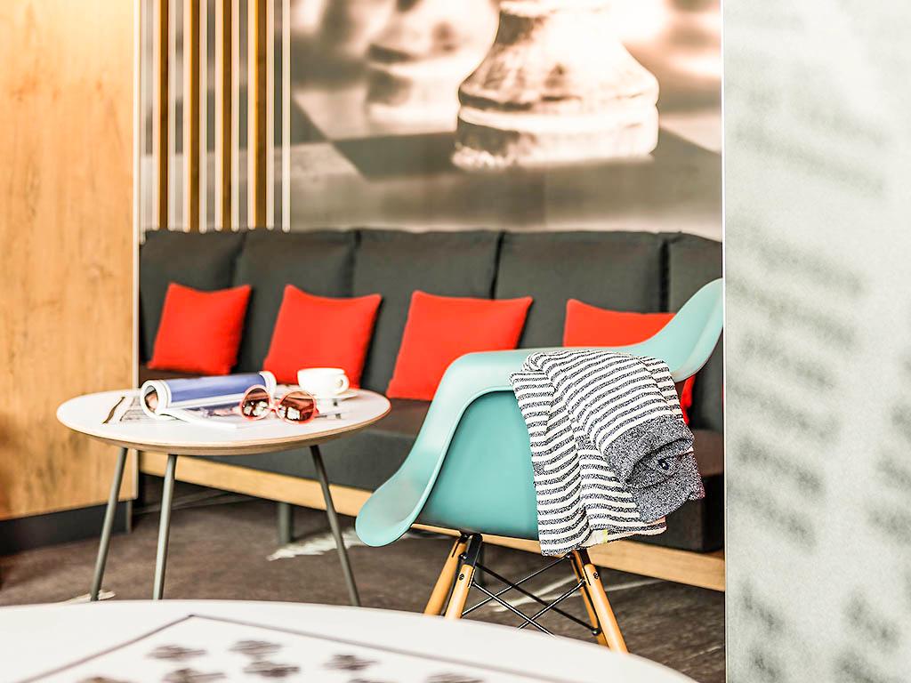 Cover Image for ibis Muenchen Garching