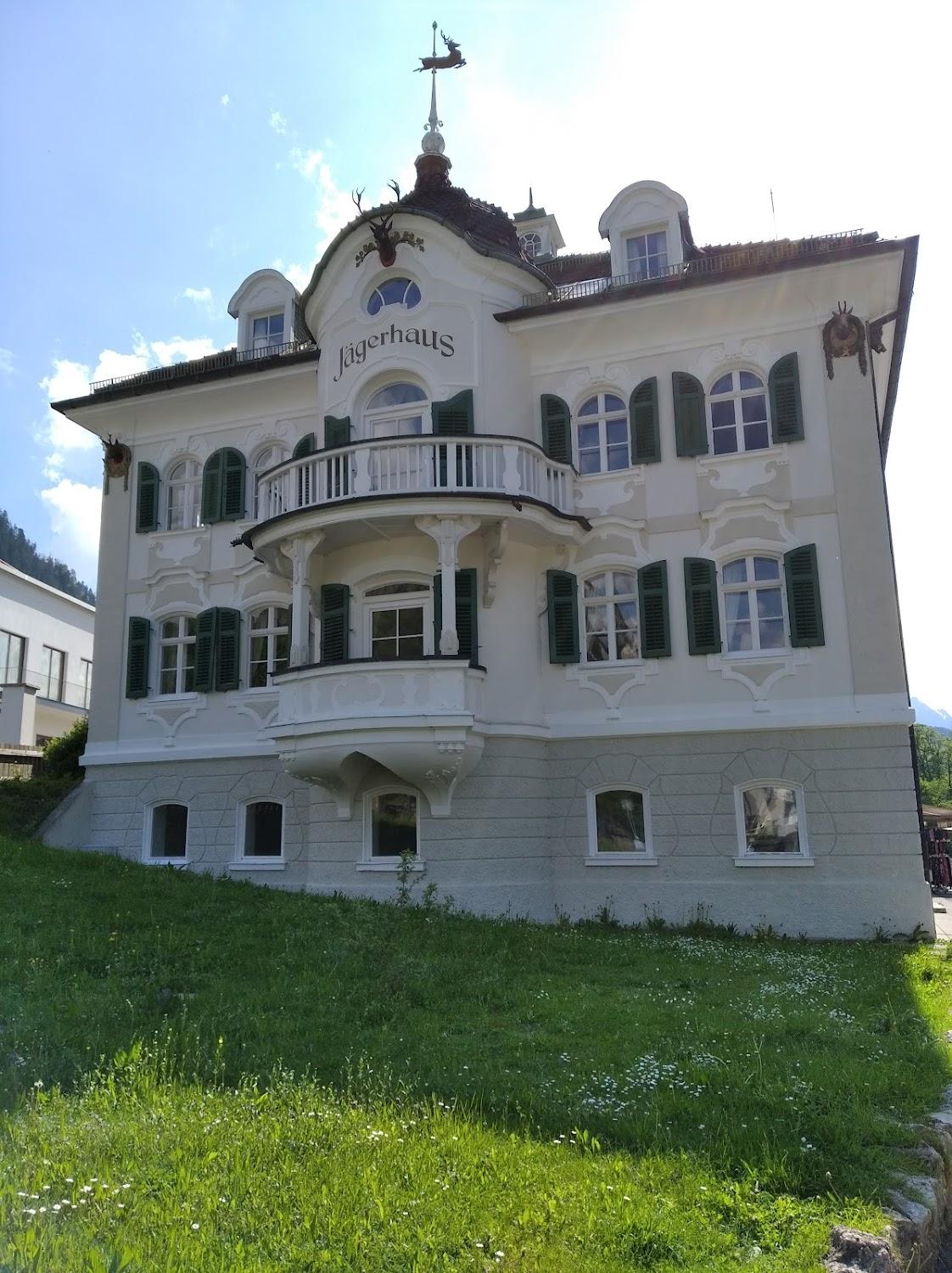 Cover Image for Hotel-Pension Neuschwanstein