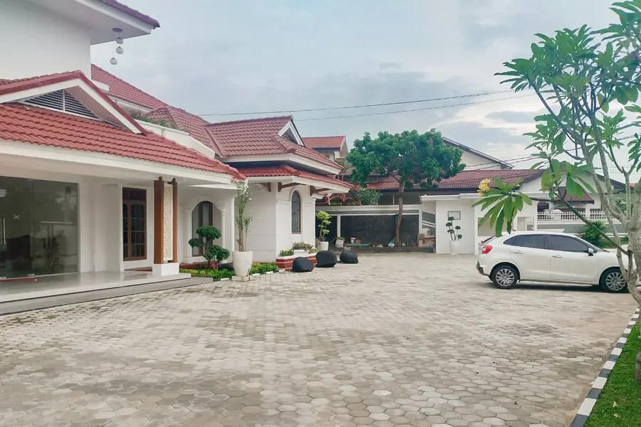 Cover Image for Urbanview Hotel Tritia Lampung
