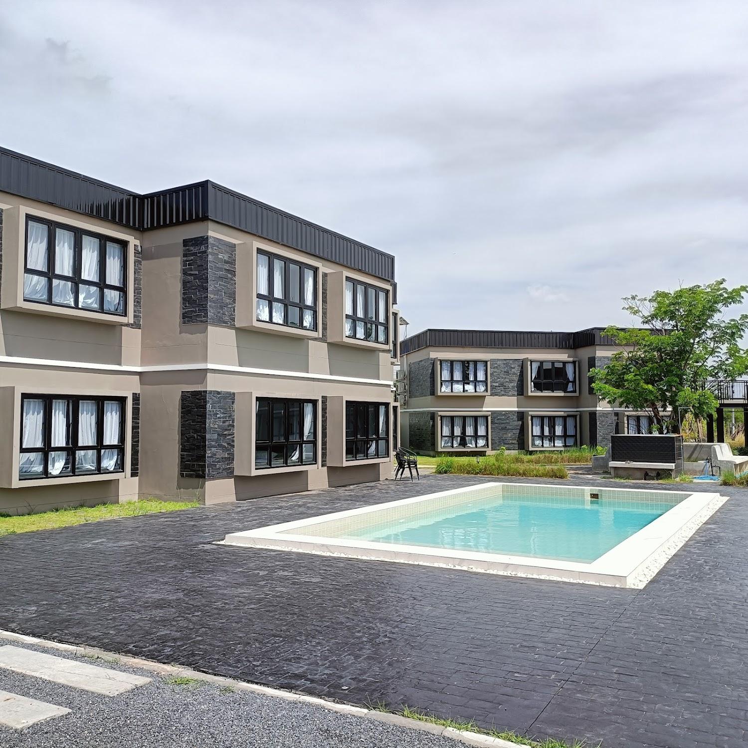 Cover Image for Prathaiburi Hotel and Resort