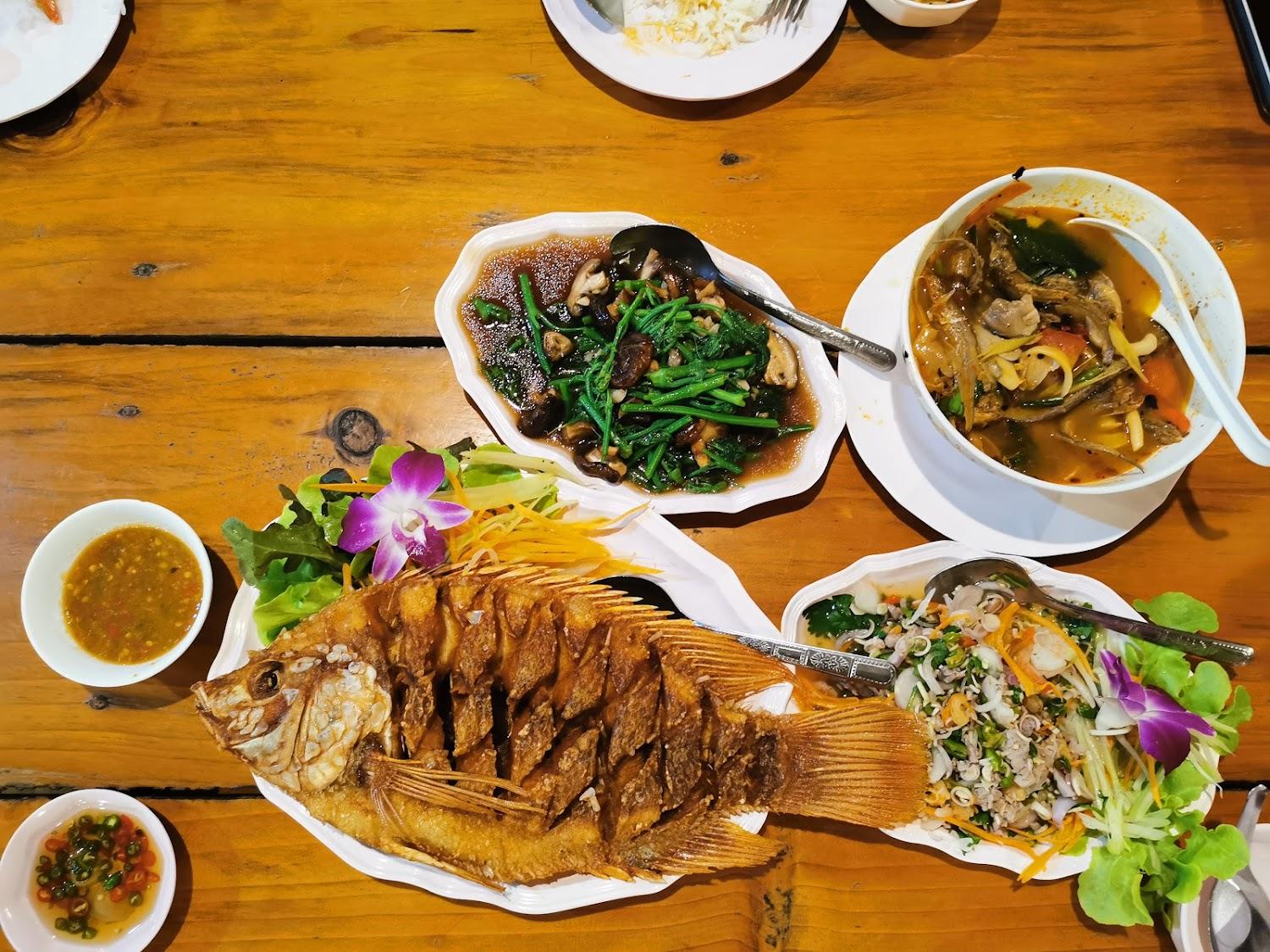 Cover Image for ไร่จันทร์แรมรีสอร์ท