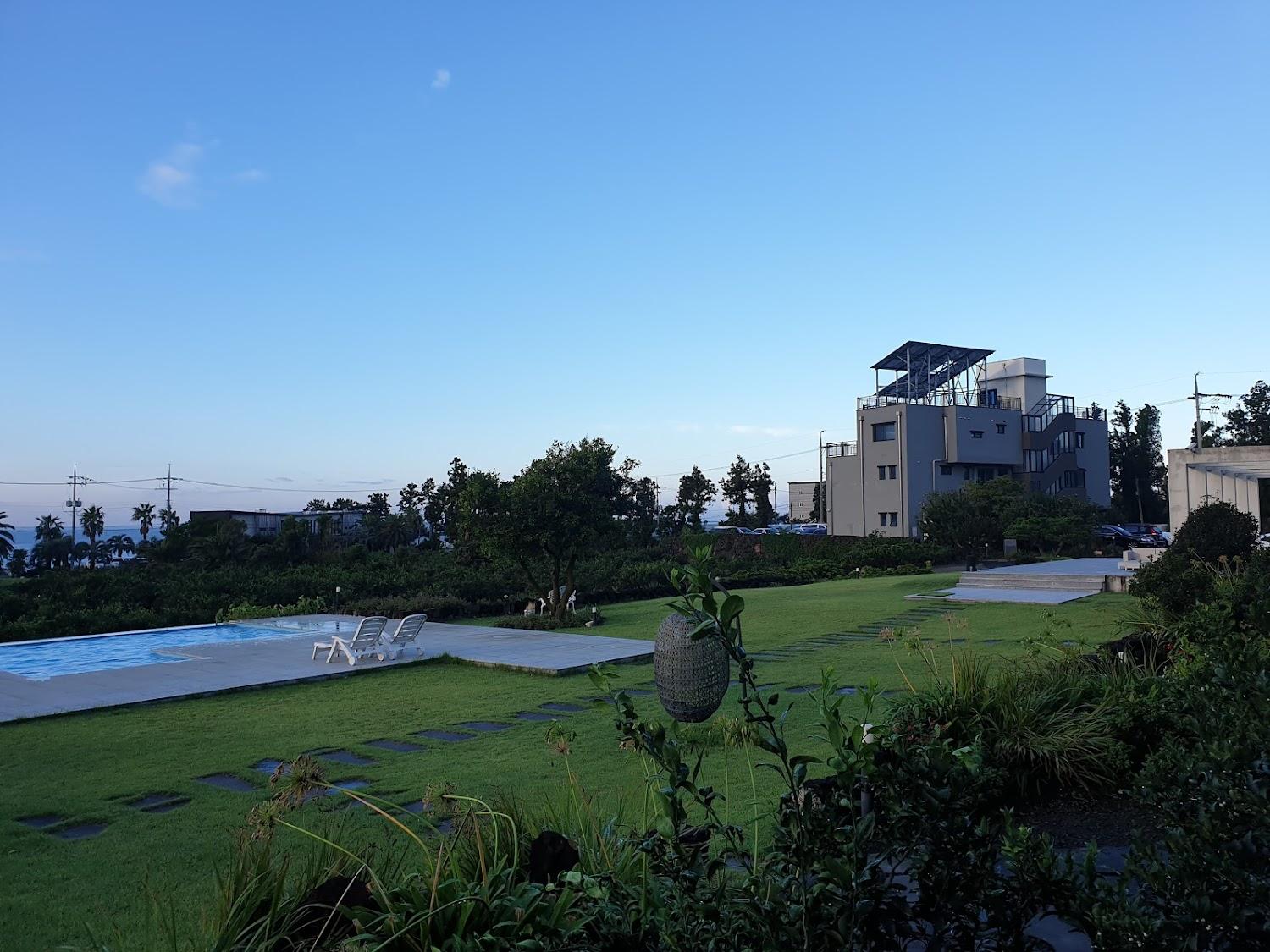 Cover Image for 라오체리조트