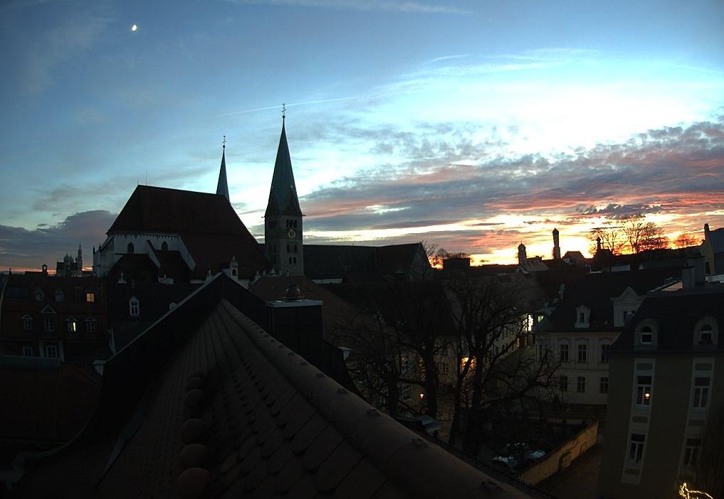 Cover Image for Dom Hotel Augsburg