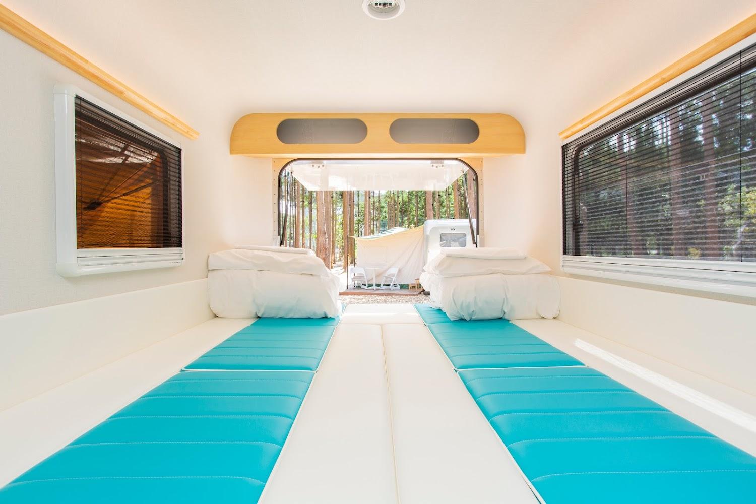 Cover Image for FREE AND EASY CAMP RESORT