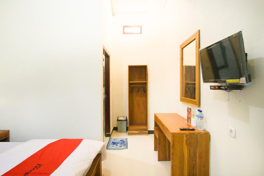 Cover Image for RedDoorz @ Raya Kuta Lombok