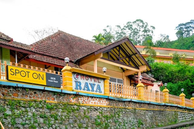 Cover Image for OYO Life 2638 Hotel Raya