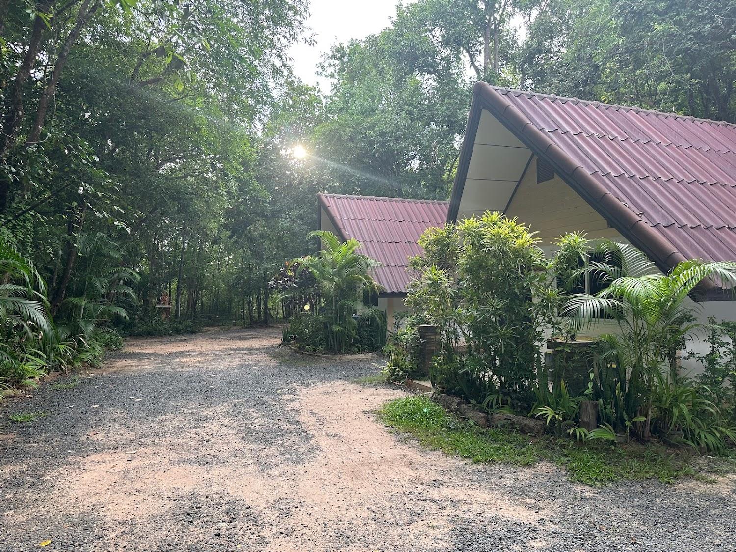 Cover Image for สไบทองรีสอร์ท (Sabaithong Resort)