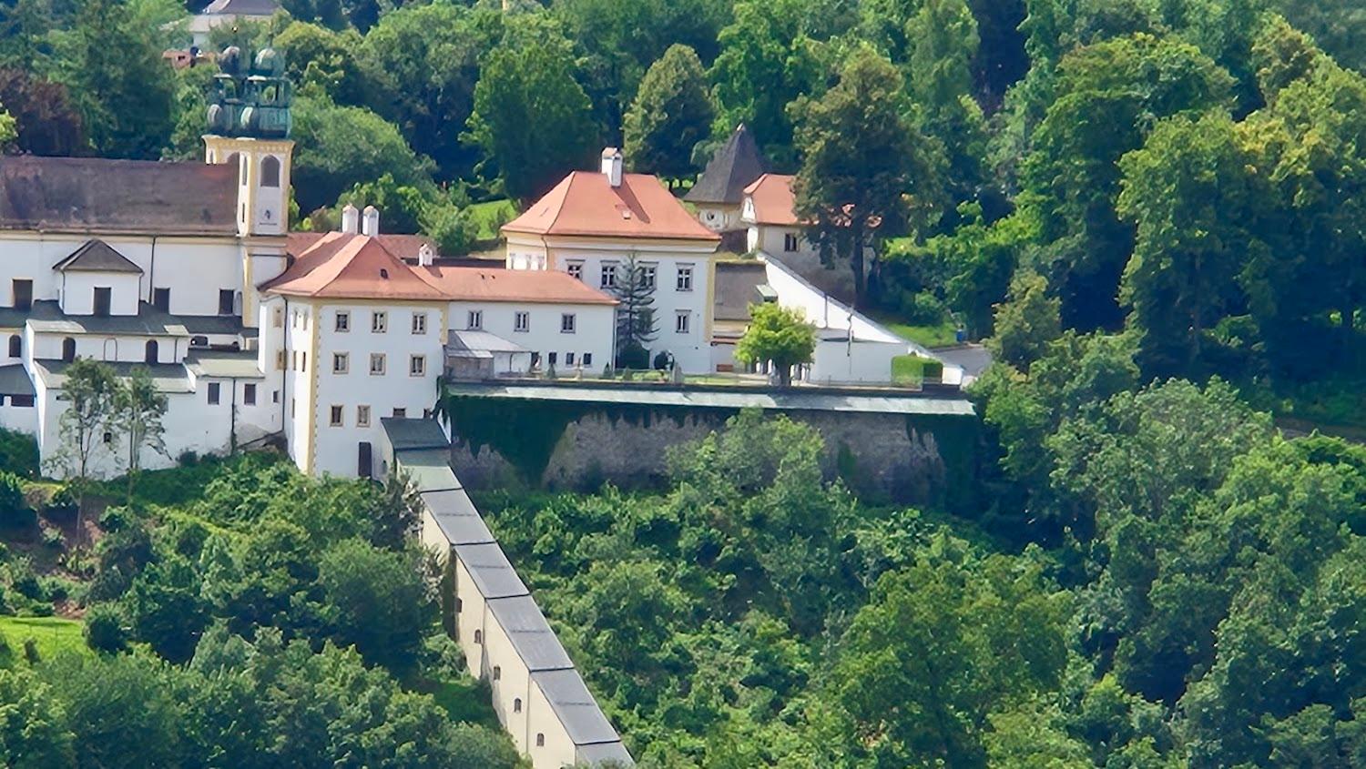 Cover Image for Der Wieserhof