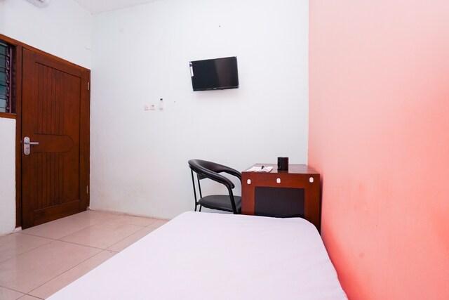 Cover Image for OYO Life 2309 Kost Si Mbok Vivi