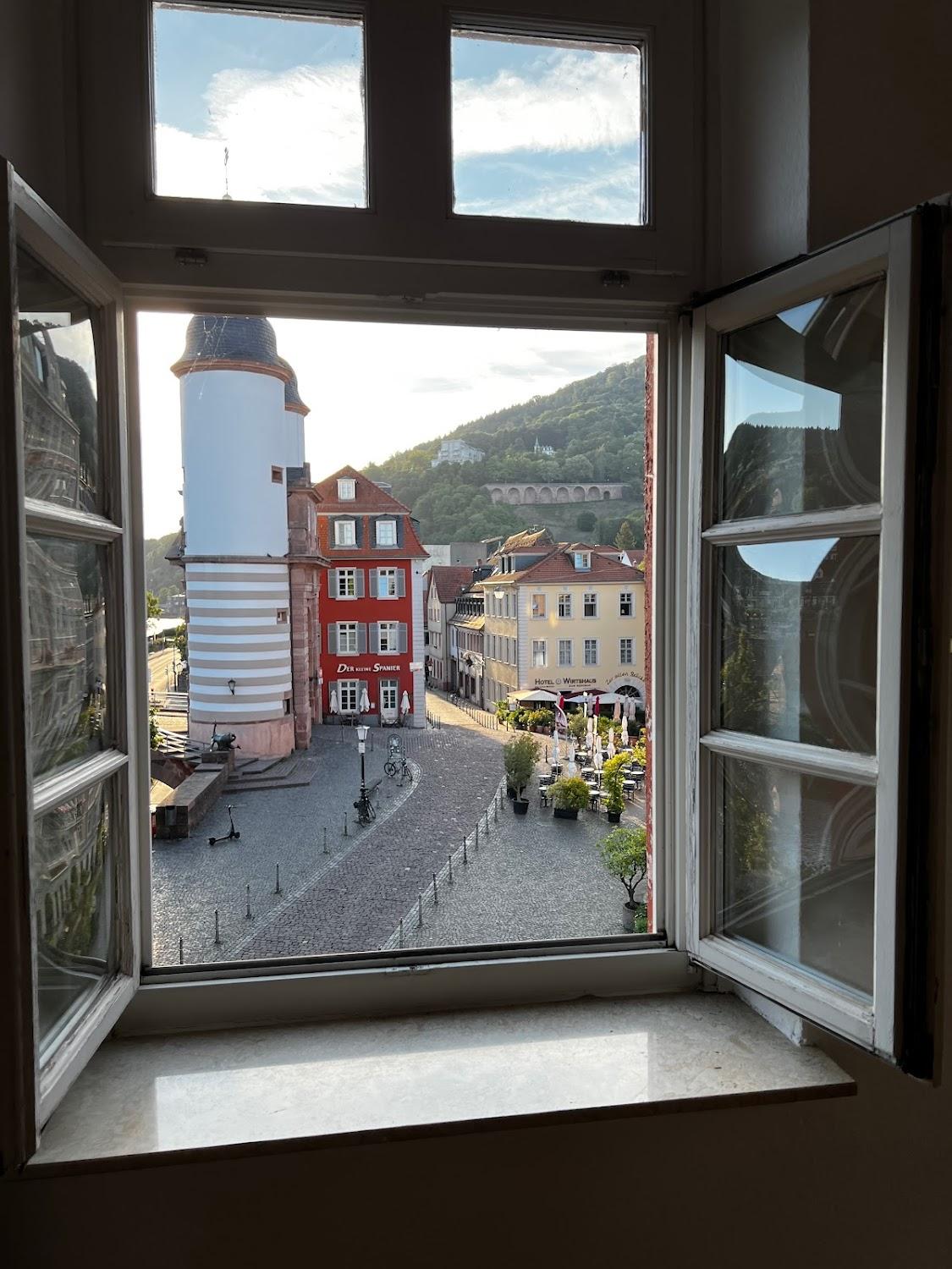 Cover Image for Hotel Vier Jahreszeiten Heidelberg