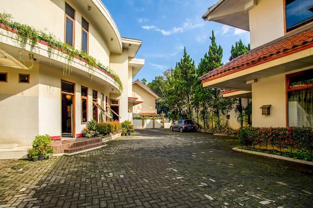 Cover Image for OYO 3756 Pilatus Hotel Bandung