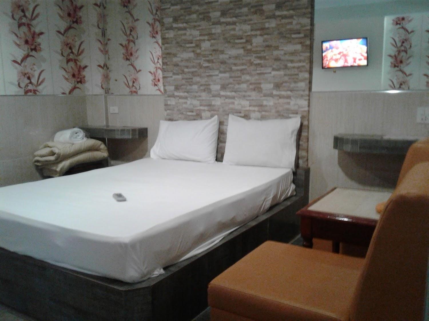 Cover Image for Mittraphap Tiara Hotel Building 1