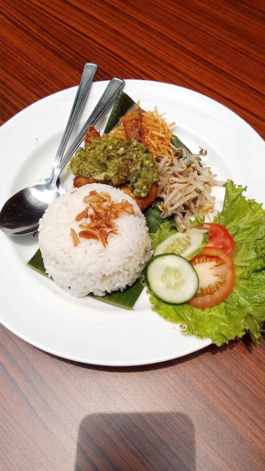 Cover Image for Emaki Hotel Jatinangor & Emaki Coffee