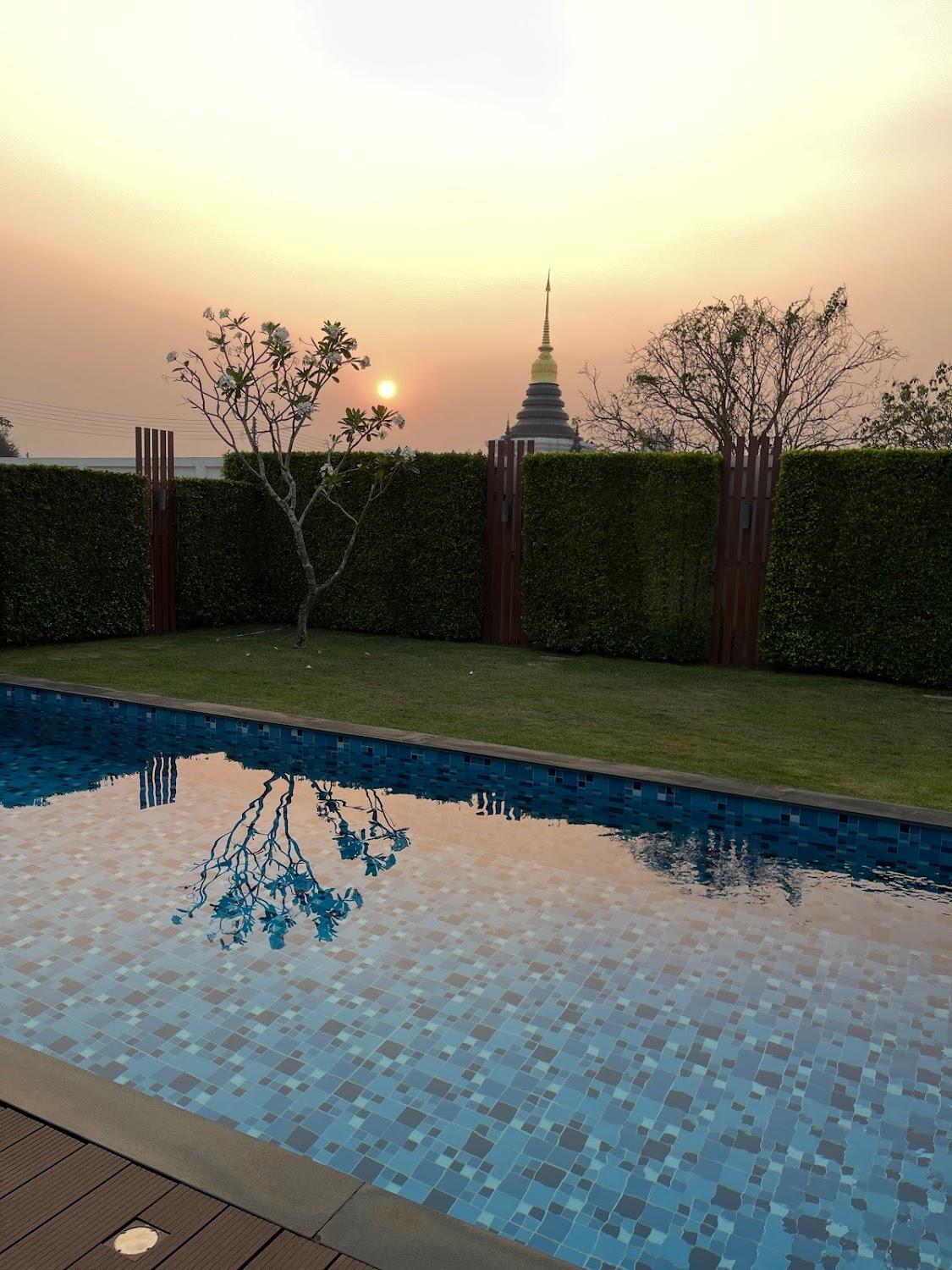 Cover Image for Y.E.S Palm Resort Pool Villa