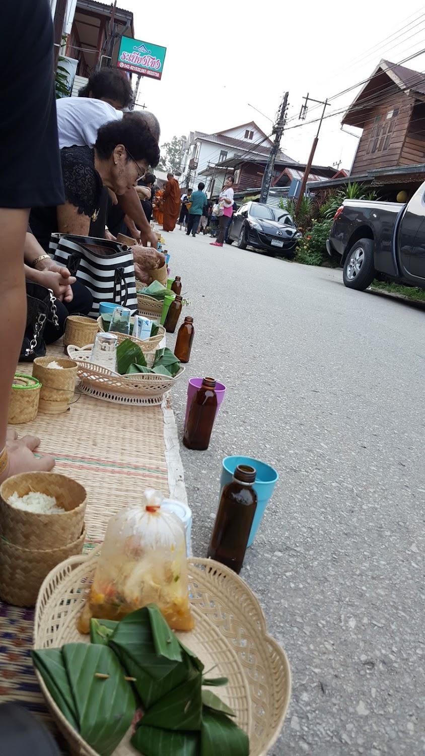 Cover Image for โรงแรมเฮือนสบายริมโขง