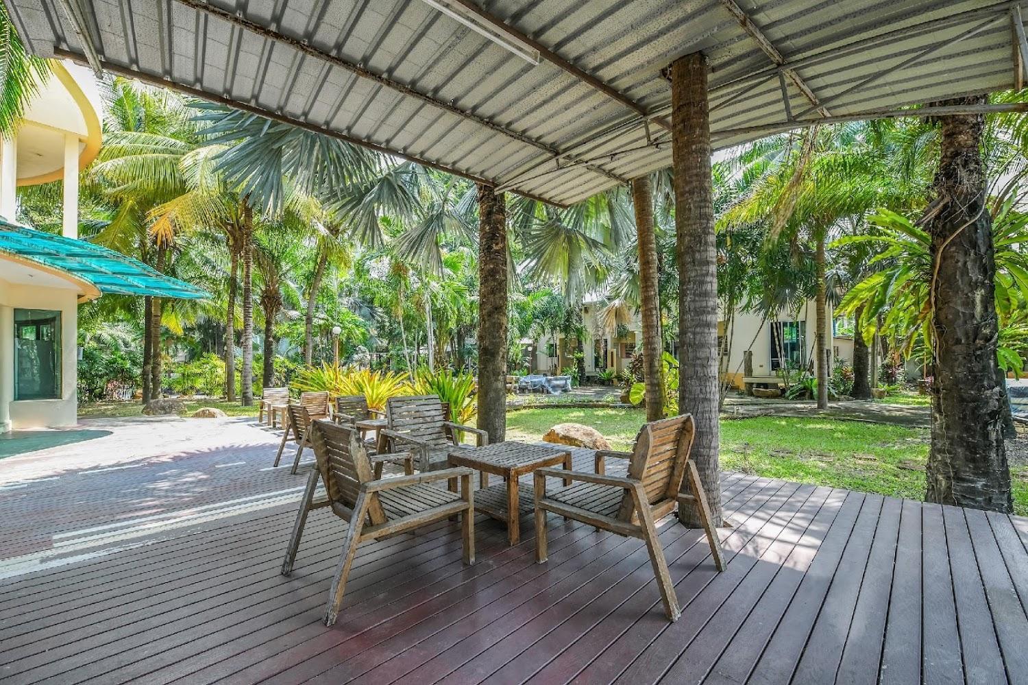 Cover Image for Suan Palm Garden View