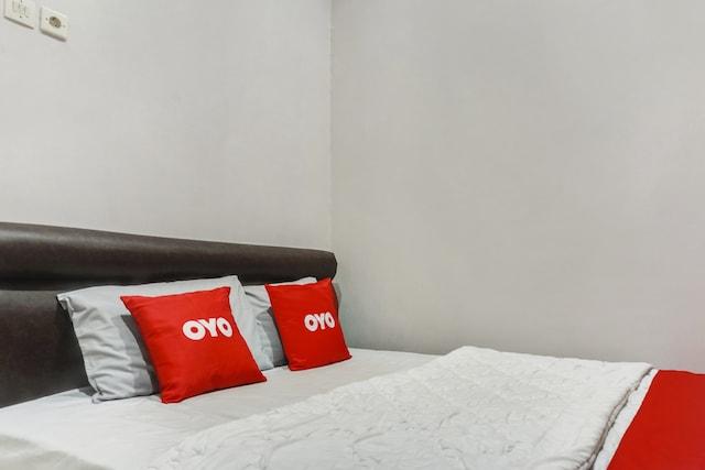 Cover Image for OYO 90277 Kmk Residence