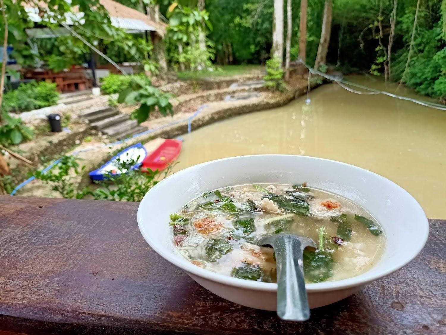 Cover Image for บ้านสวนริมธารรีสอร์ท นครนายก