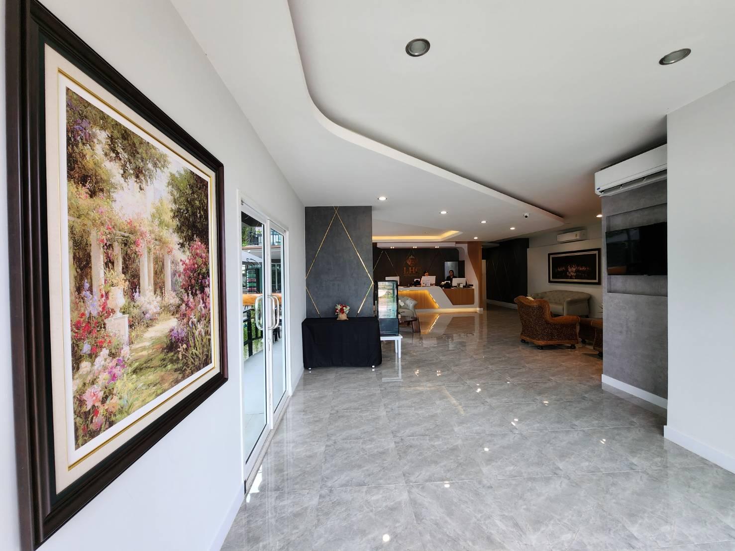 Cover Image for LHC HOTEL & RESORT
