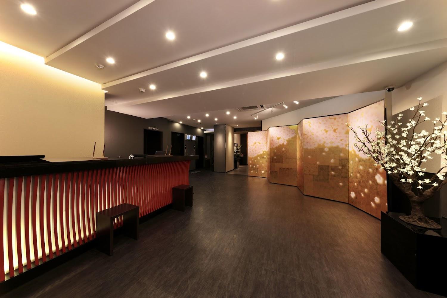 Cover Image for Kuromon crystal Hotel