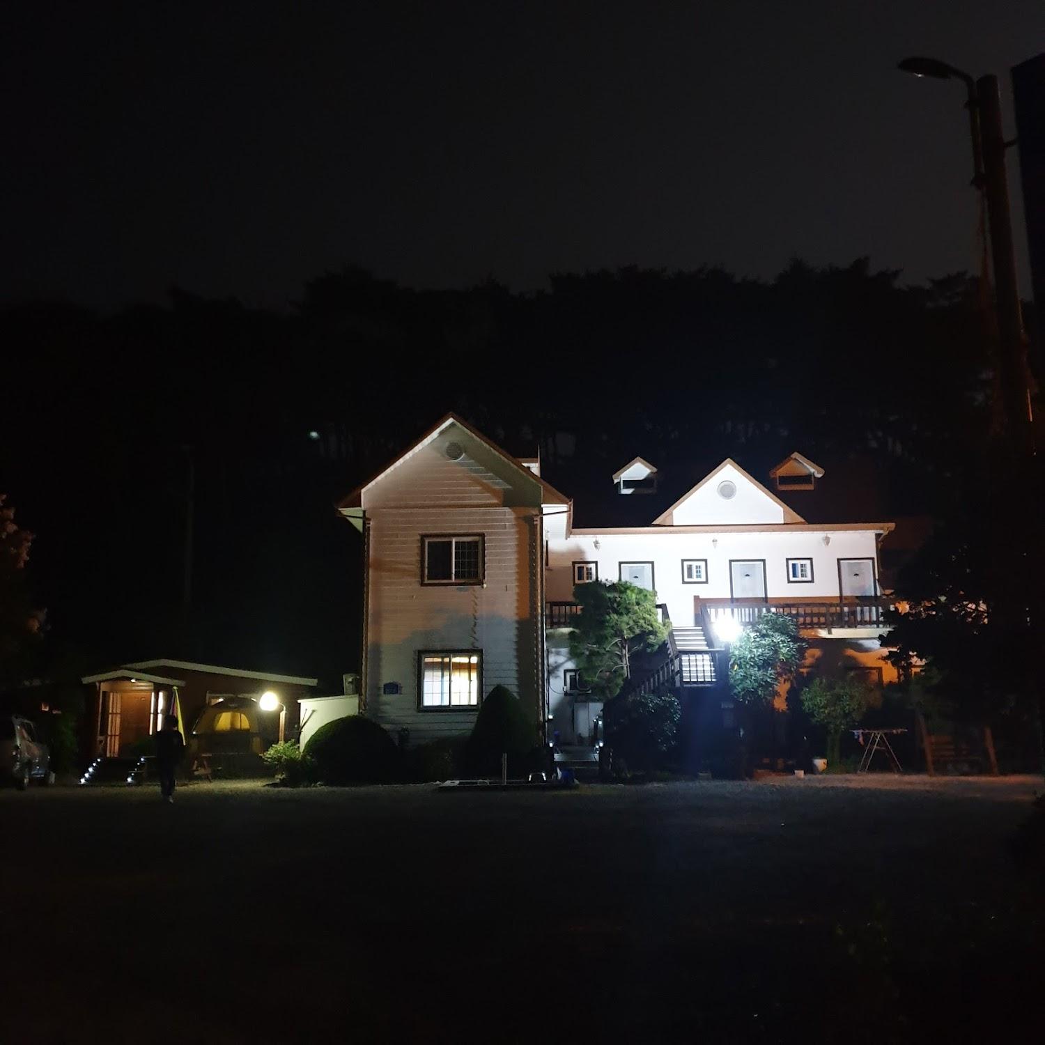 Cover Image for 은하수펜션