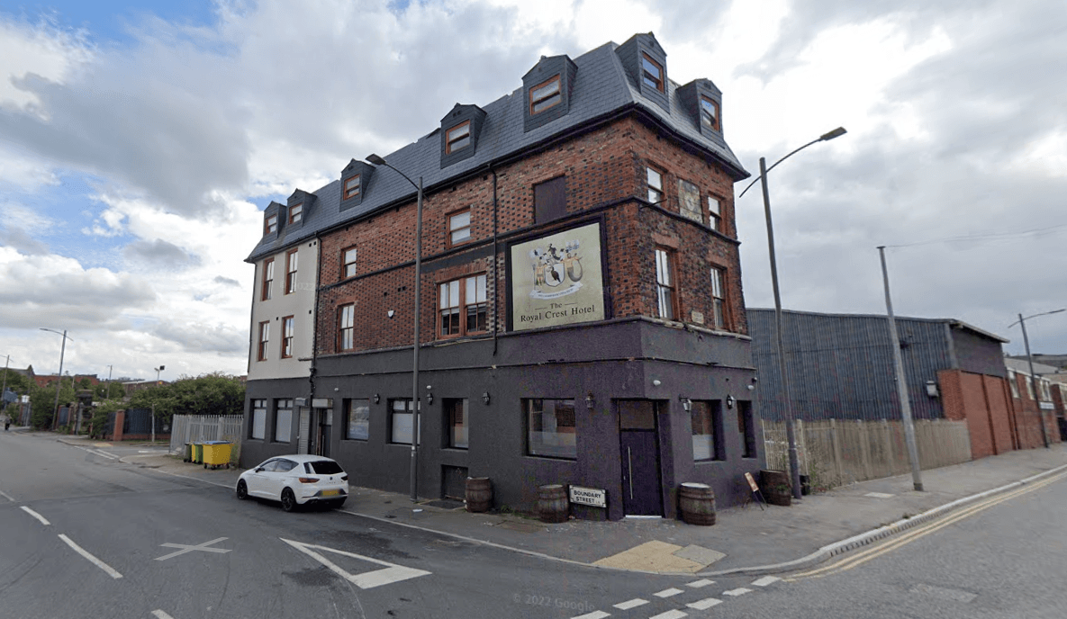 Cover Image for The Royal Crest Hotel & Bar