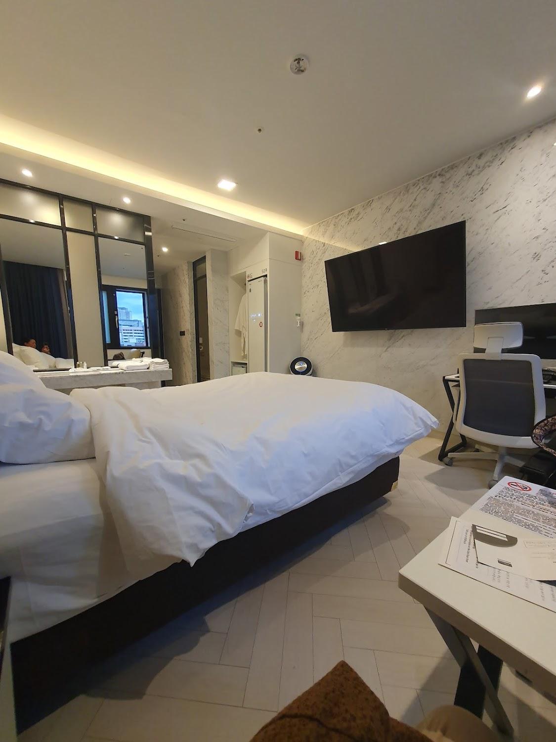 Cover Image for Daegu Dongseongro Hotel Labella