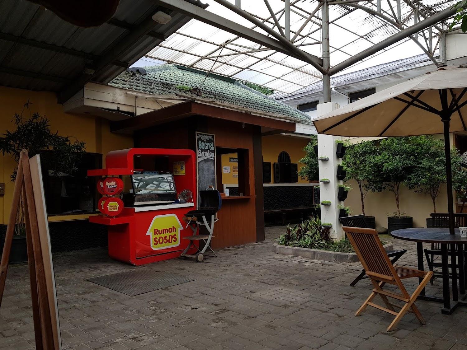 Cover Image for The Summit Siliwangi Hotel