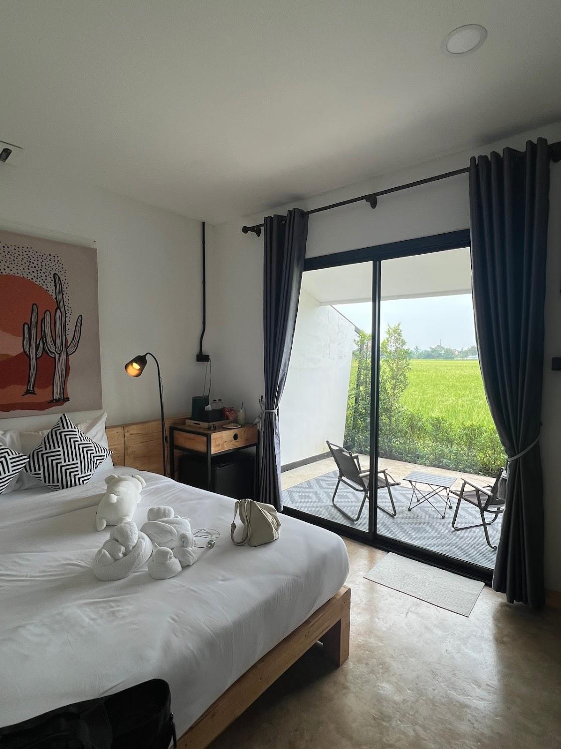 Cover Image for Penguin Villa Resort