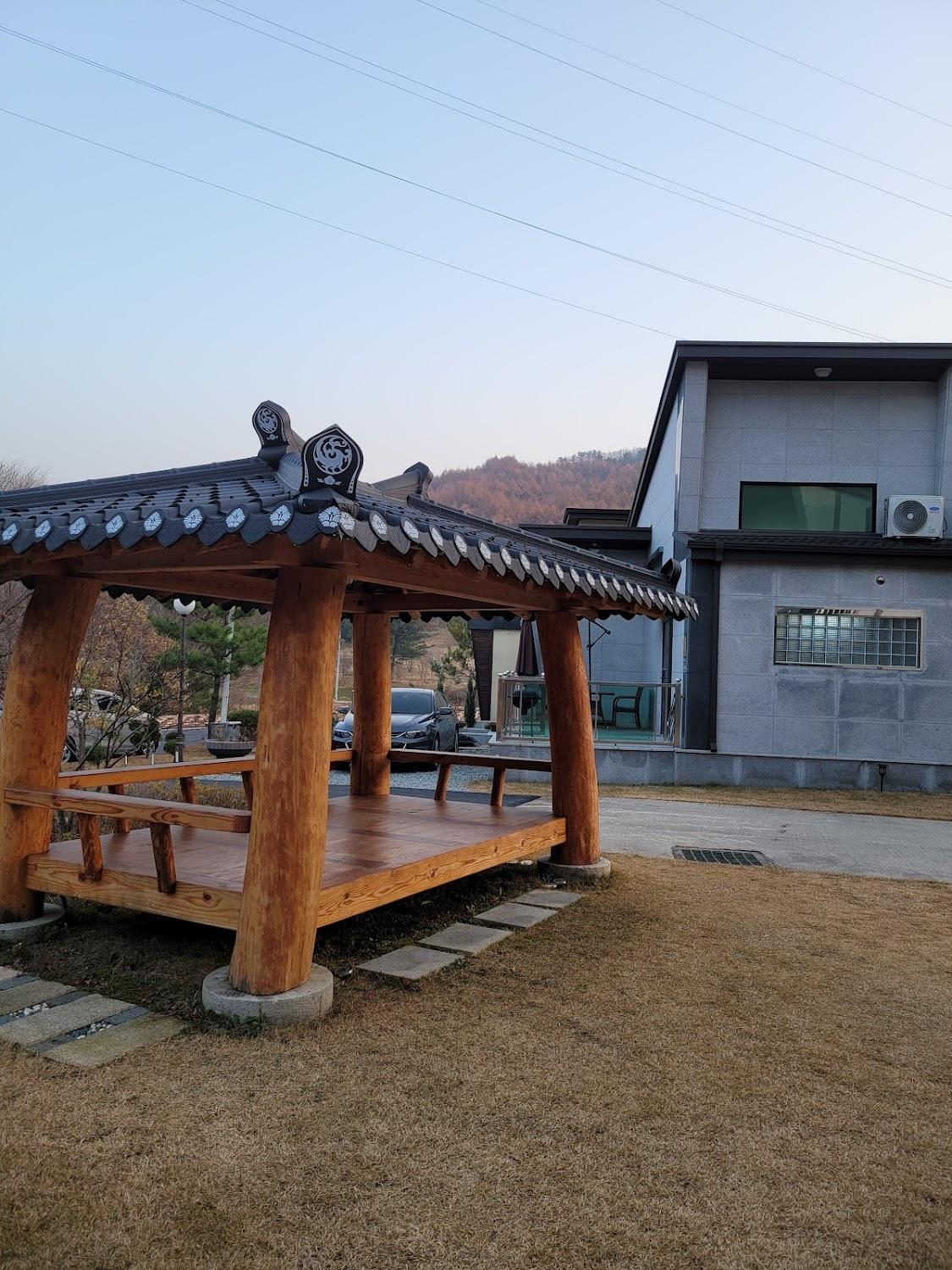 Cover Image for 드림원 펜션