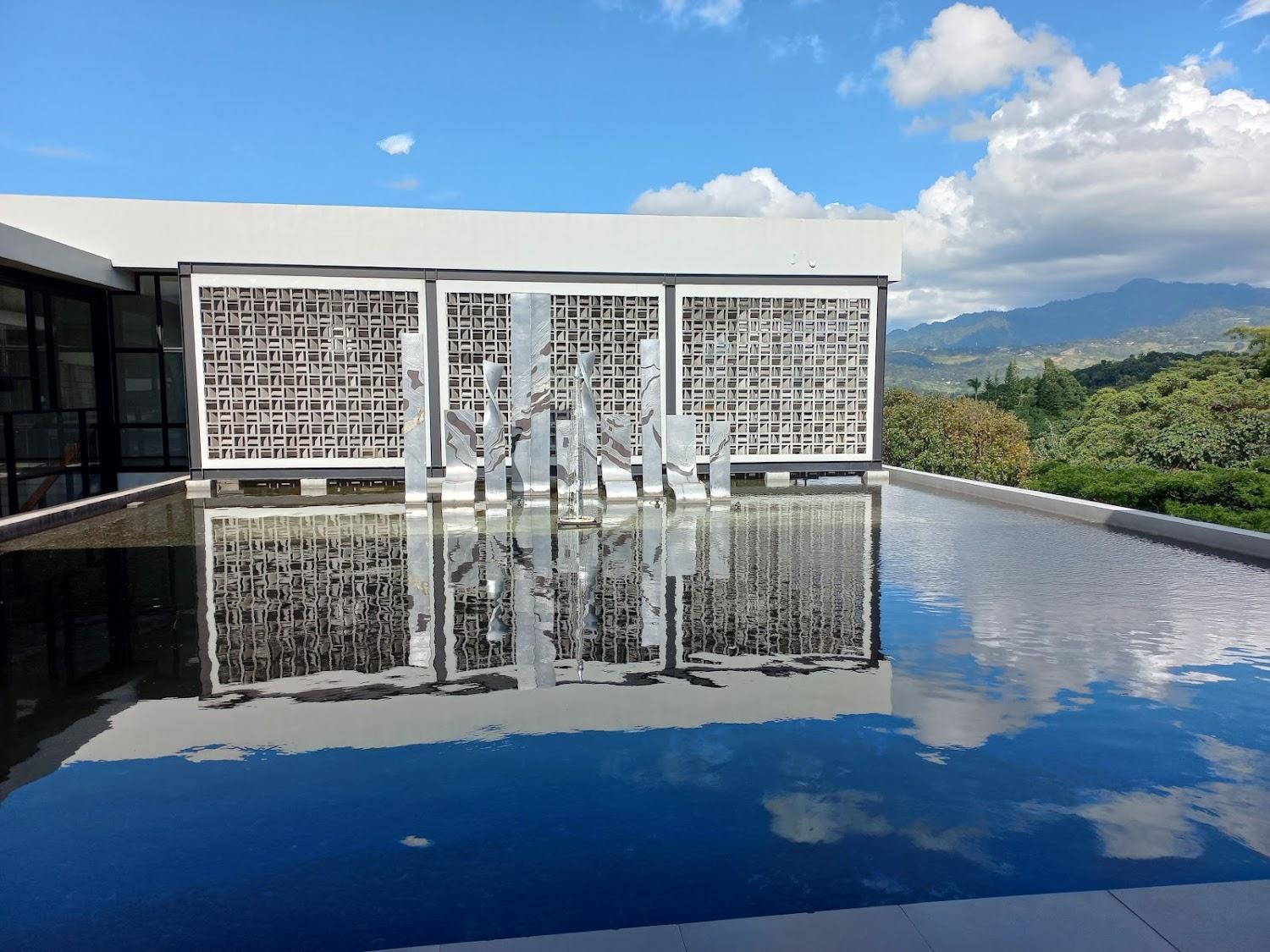 Cover Image for Royal Tulip Gunung Geulis Resort & Golf