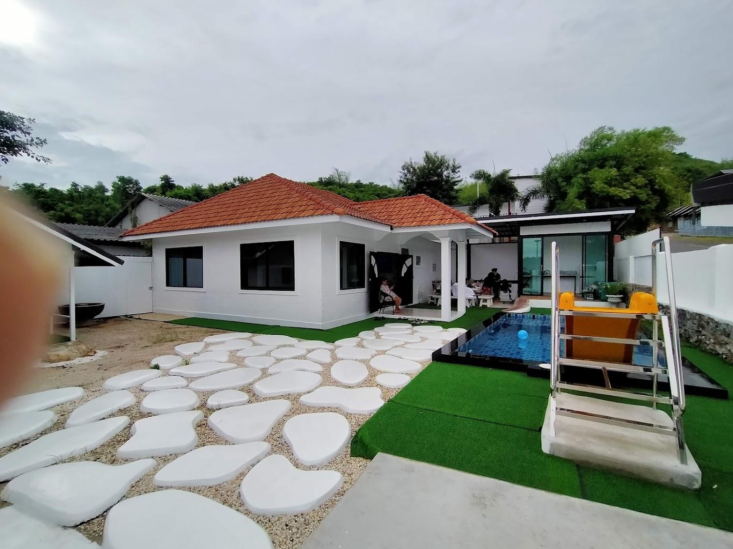 Cover Image for บ้านภูเล